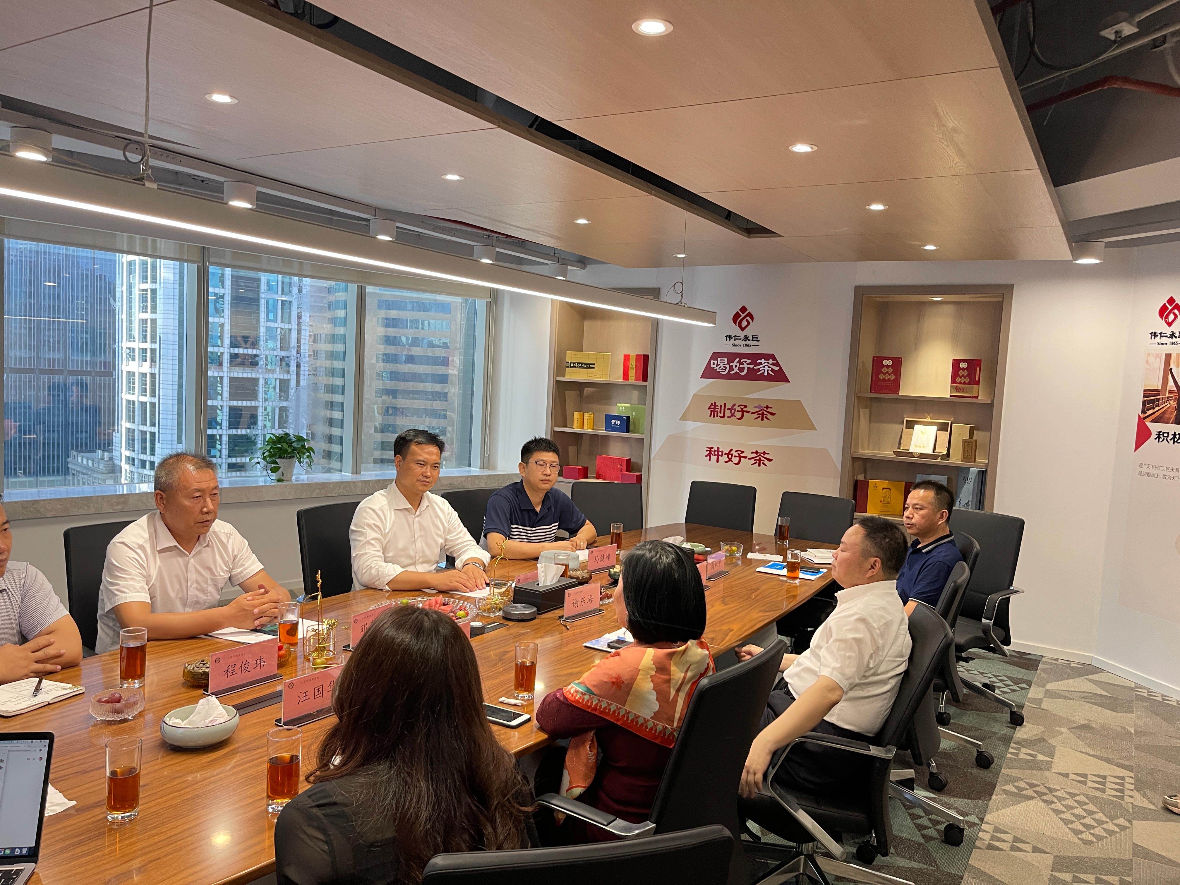 新疆庫爾勒市委常委、副市長蔣桂軍同志一行到訪偉仁永巨商談